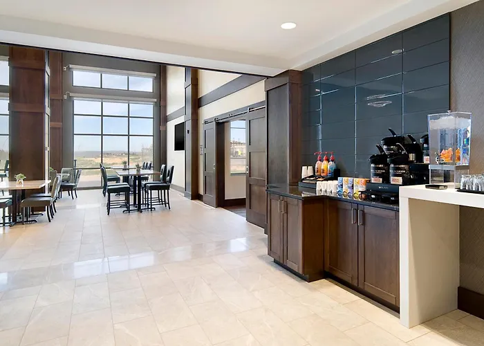 Clubhouse Hotel & Suites Rapid City